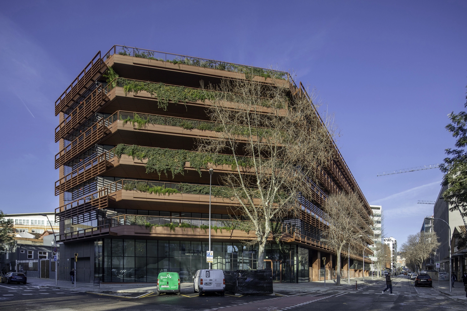 ​​​​​​​The Interaction Between Humans and Nature: The A111 Office Building and Green Living Environment