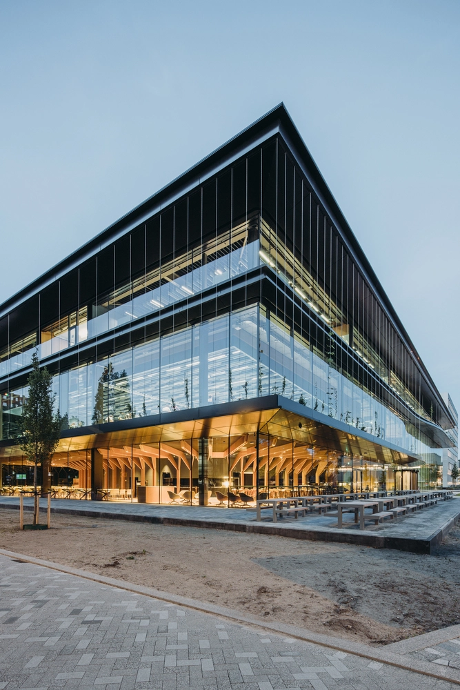 Echo Energy-Generating Interfaculty Teaching Building 