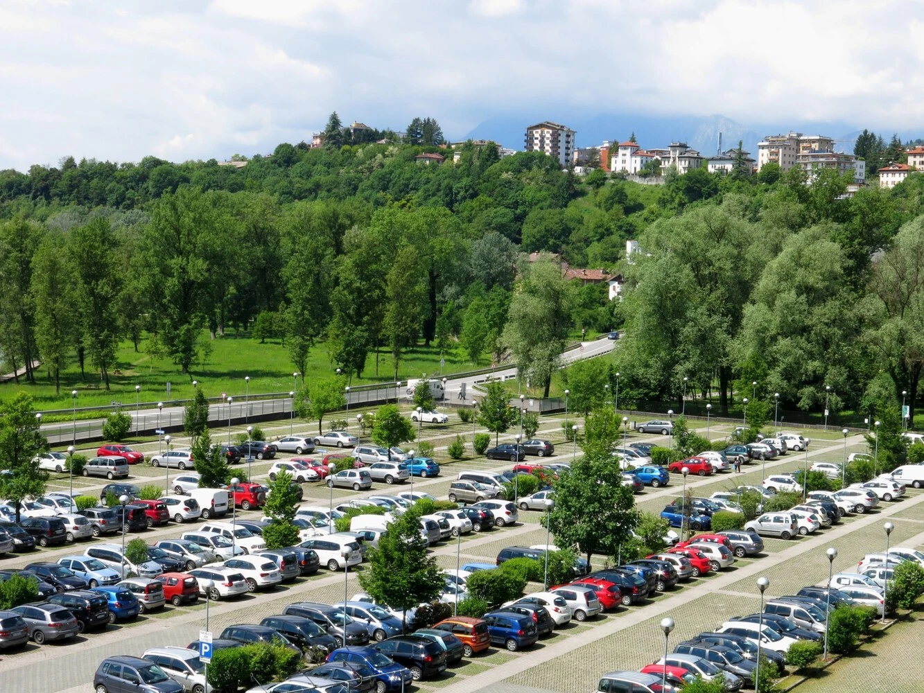 How Can Cities Cool Down Large Urban Car Parks? 4 Tactics To Consider