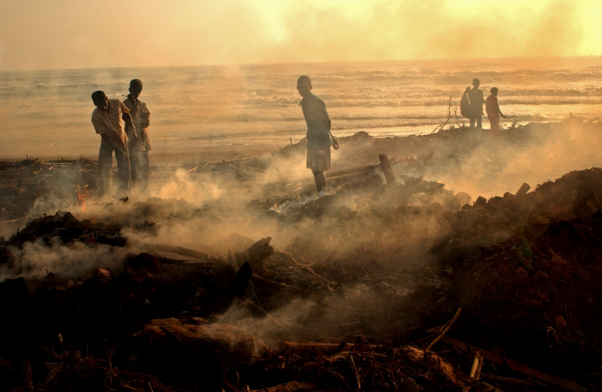 As international cities accelerate their resilience efforts, what must Vietnam do domestically to avoid falling behind?